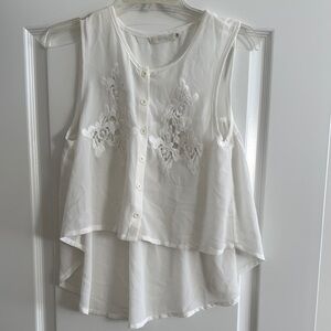 Elegant White Sleeveless Top